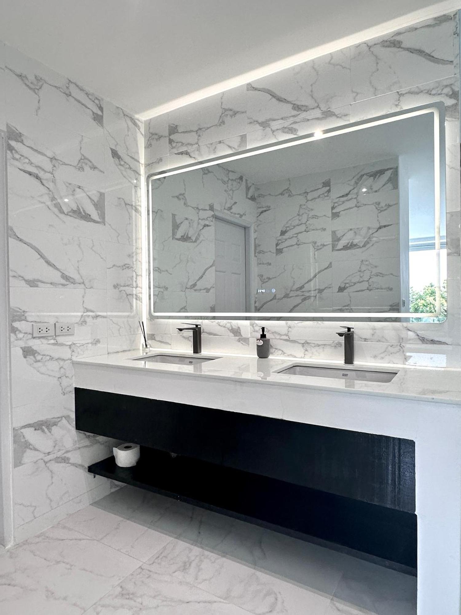 New La Vida 270° Rooftop Seaview Вилла *