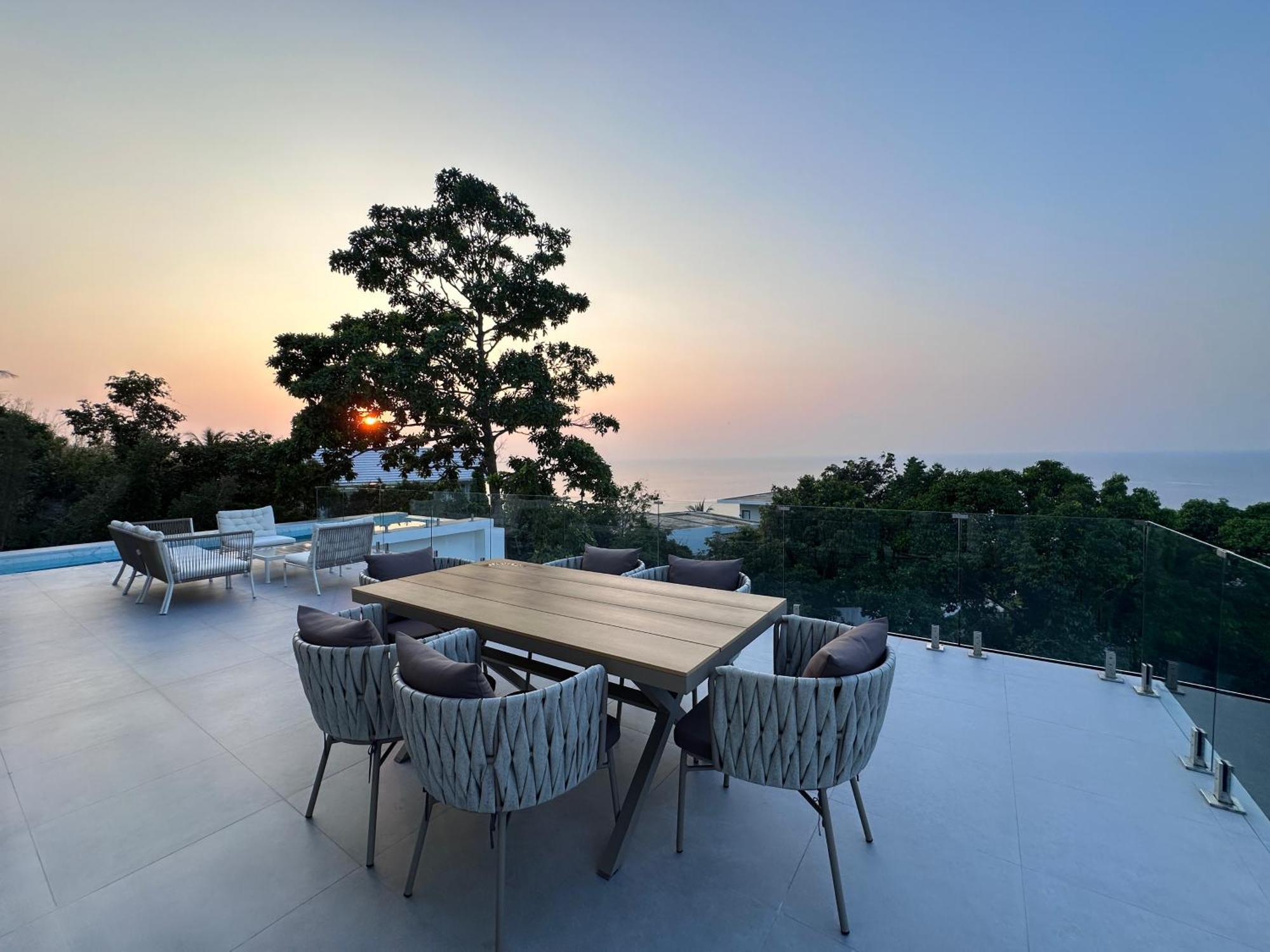 New La Vida 270° Rooftop Seaview * Пханган